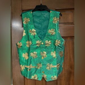 NWOT Green and Gold Shamrock Sequin Vest Sz M